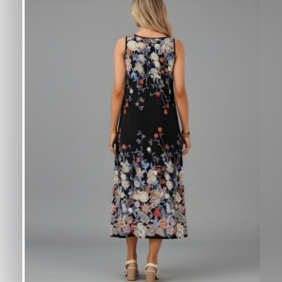 Floral Print Tank Dress With Pockets - Picture 4 of 9